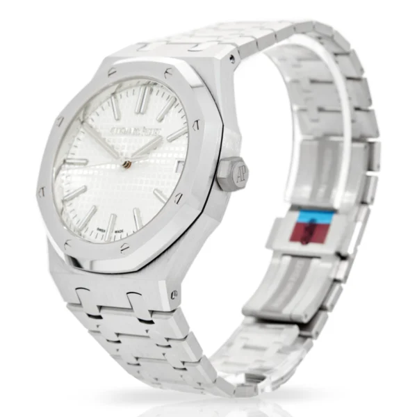 Audemars-Piguet-Royal-Oak-15510ST.OO_.1320ST.03-Silver-Dial1.webp Audemars Piguet Royal Oak 15510ST.OO.1320ST.03 – Silver Dial